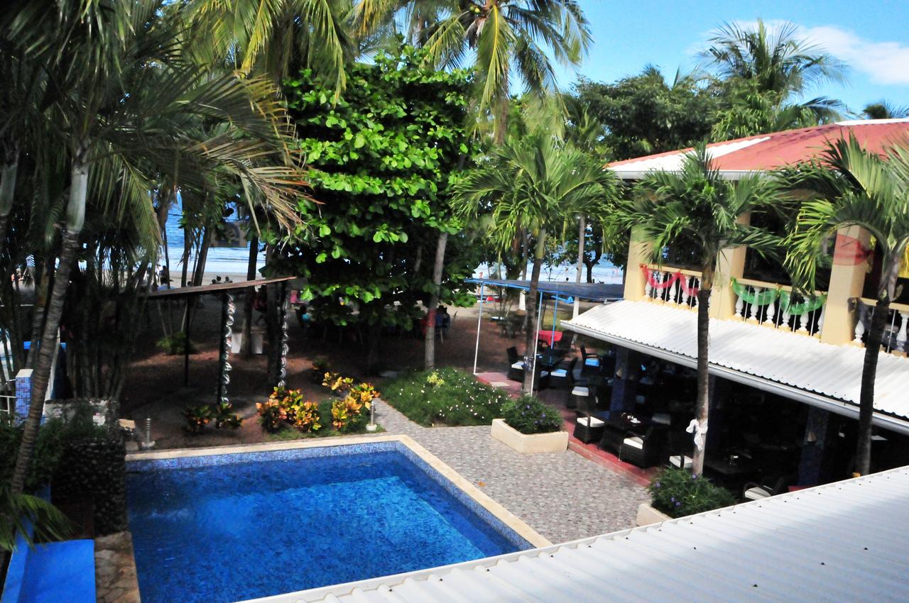Hotel El Velero - The Beach is Our Backyard!